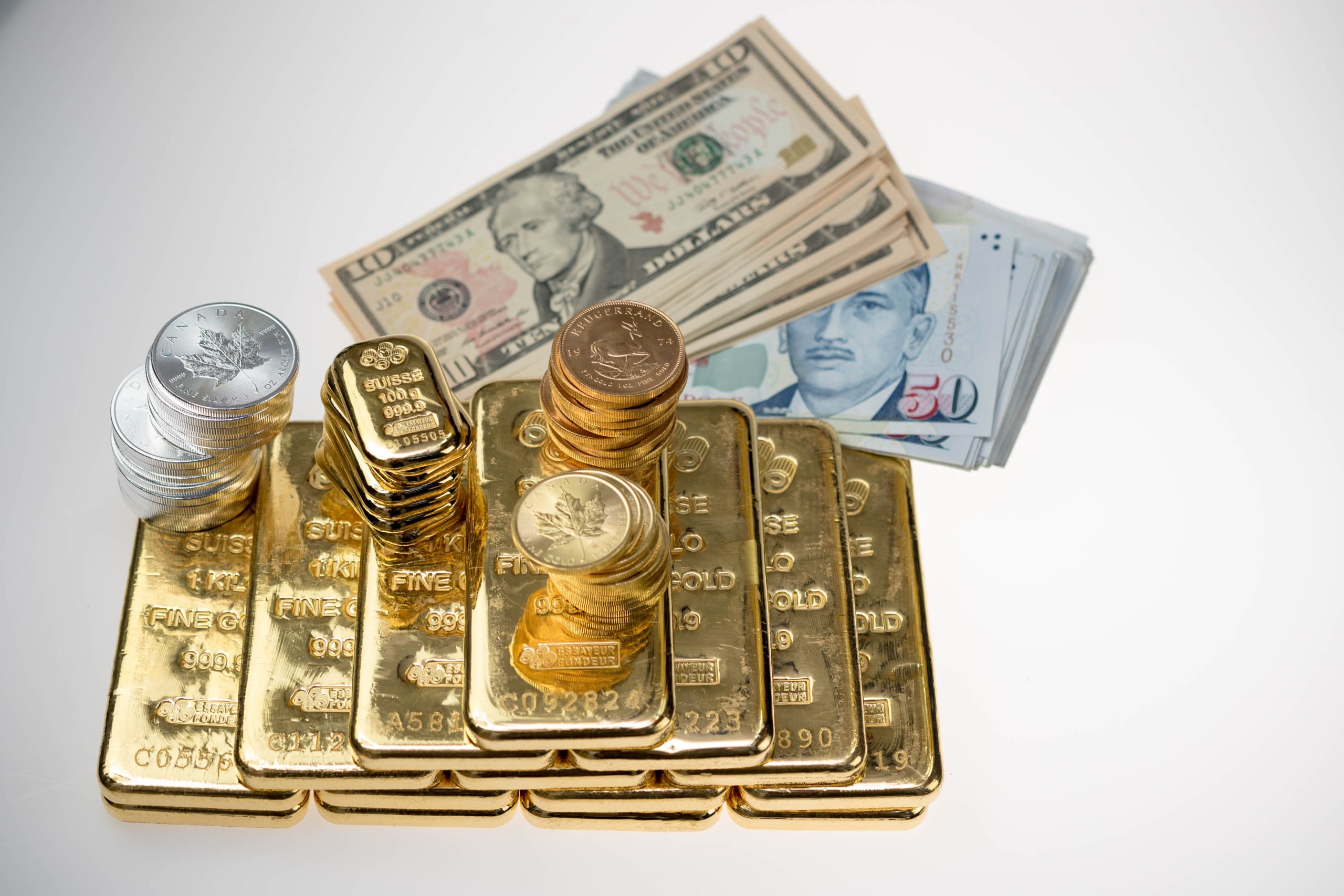 Financial Fraud: Larry, Chuck, Robert And Kinsey Bates Sentenced For Gold And Silver Ponzi Scheme Financial Fraud